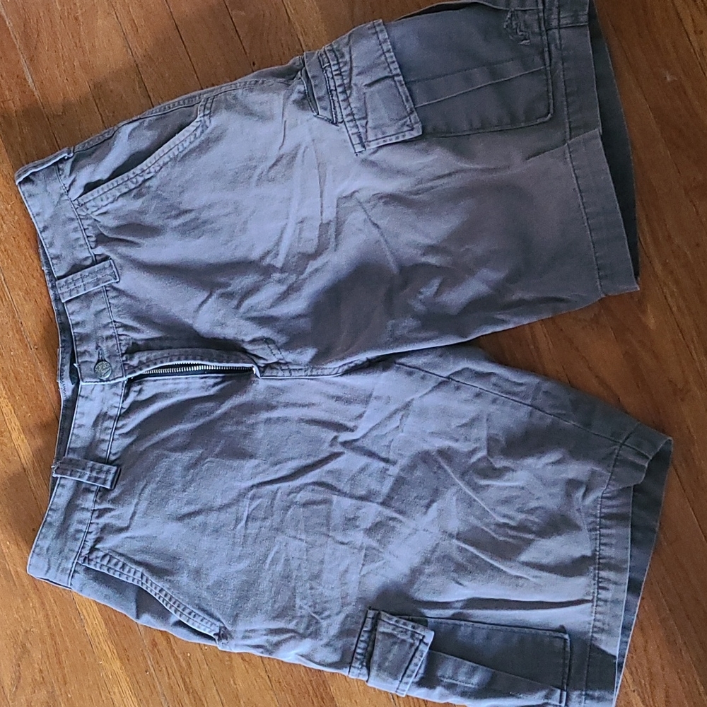 Rusty cargo shorts